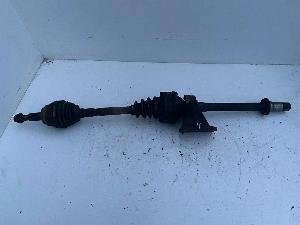 Front driveshaft DR09