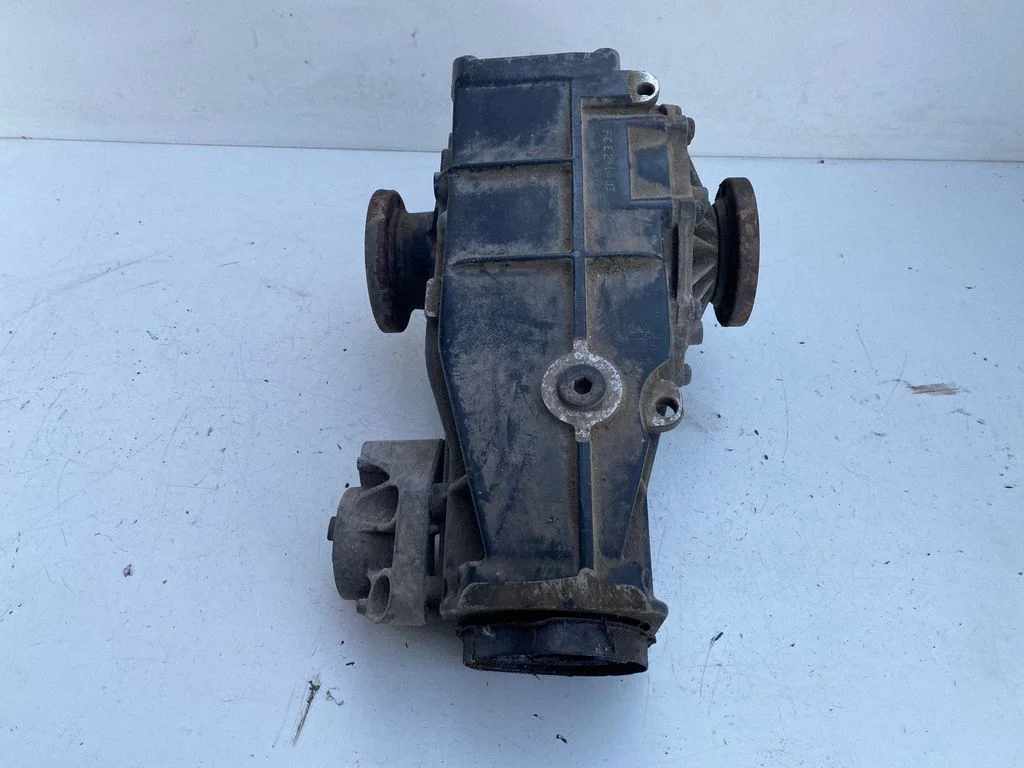 Rear differential 01R525053