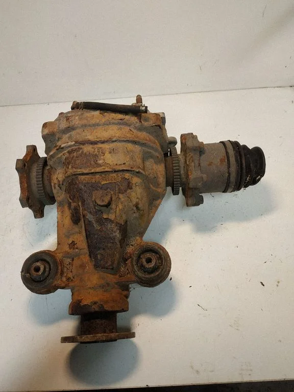 Rear differential 38311EB300