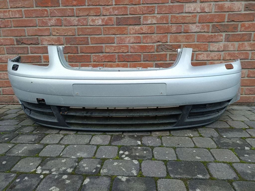 Priekšējais bamperis 1T0807221