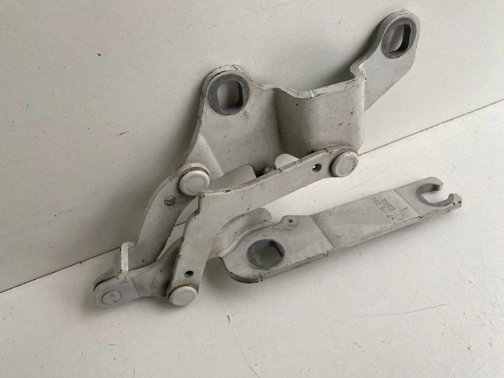Mootorikapoti hinged – BMW 3-seeria E90 E91 (2005-2012)
