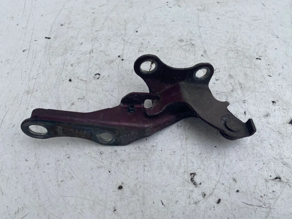 Engine bonnet/hood hinges – right
