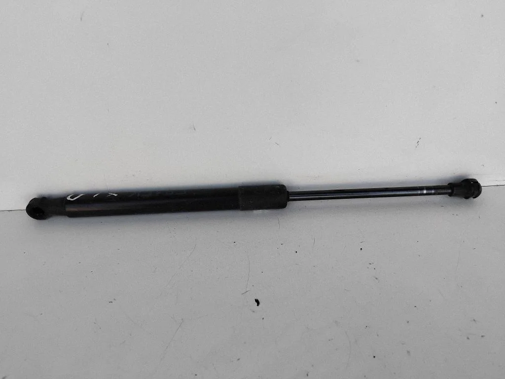 Motora pārsega amortizators – BMW X1 E84 (2009-2015)