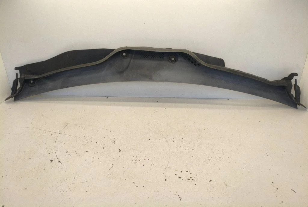Wiper trim 1648300228