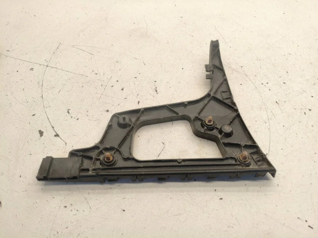 Rear bumper mounting bracket – Audi A5 Sportback 8TA (2009-2016)