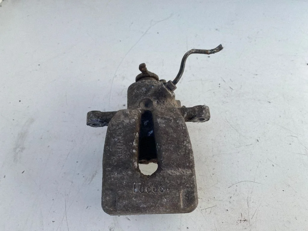 Tagumine pidurisadul – parem