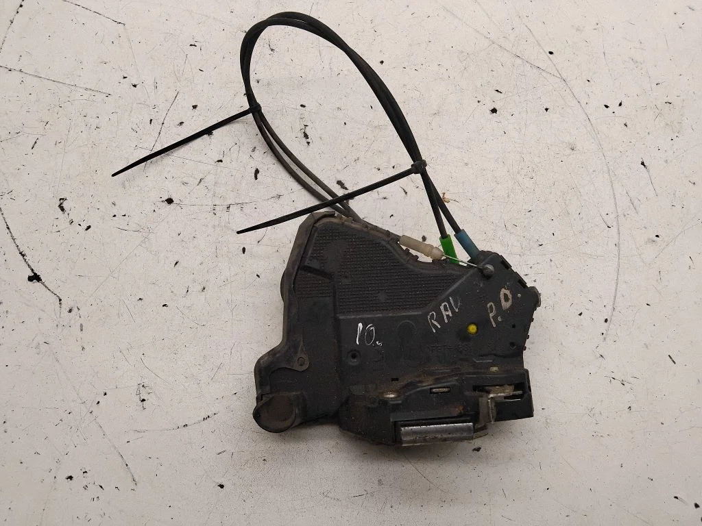 Front door lock 4F6020620