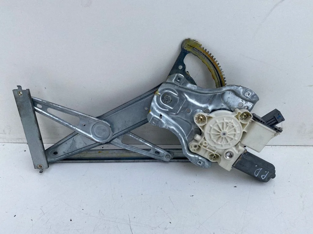 Front door window regulator with motor 0130822032