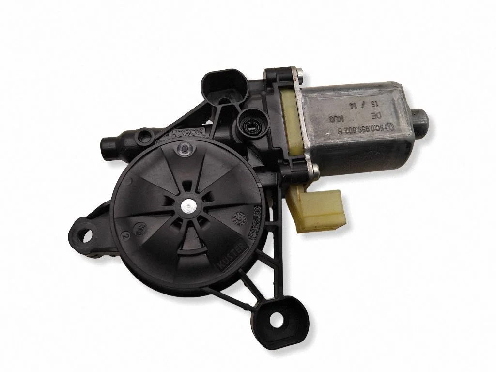 Priekšējā loga pacēlāja motoriņš 5Q0959802B
