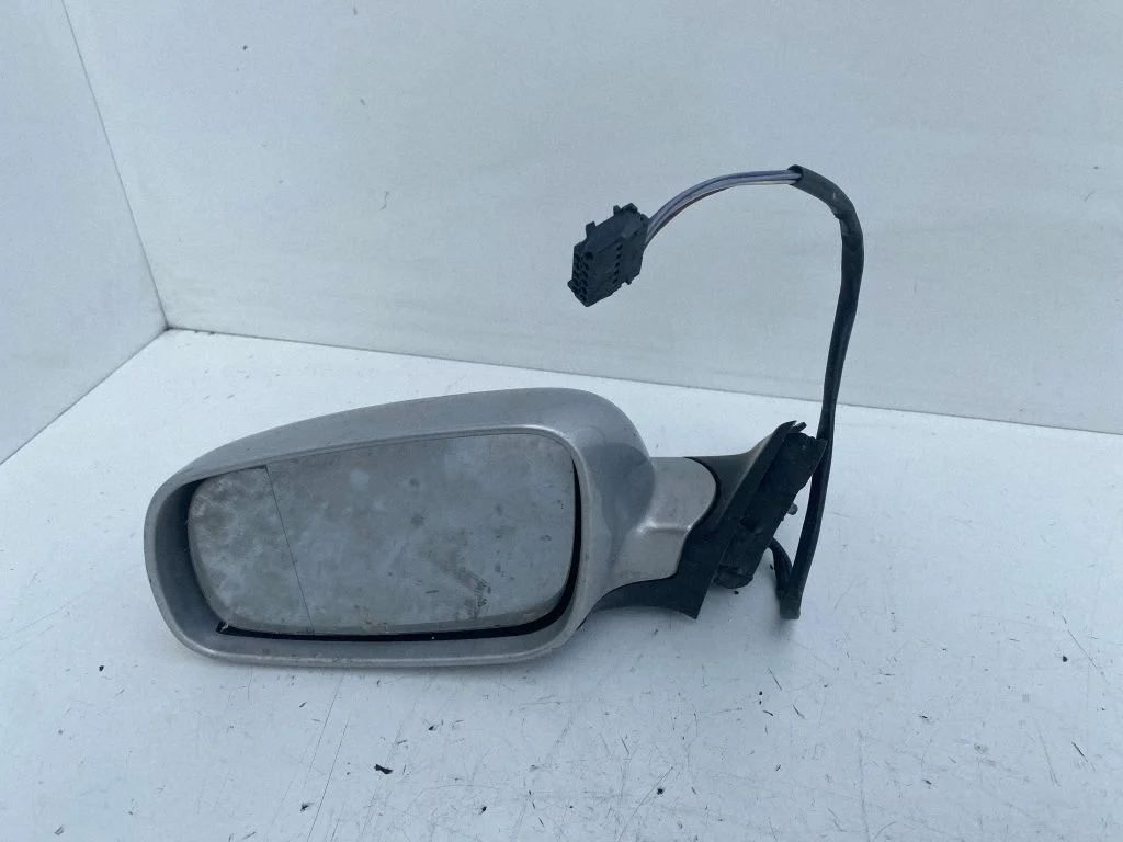 Esiukse elektriline välispeegel – Volkswagen Passat B5 (1997-2000)
