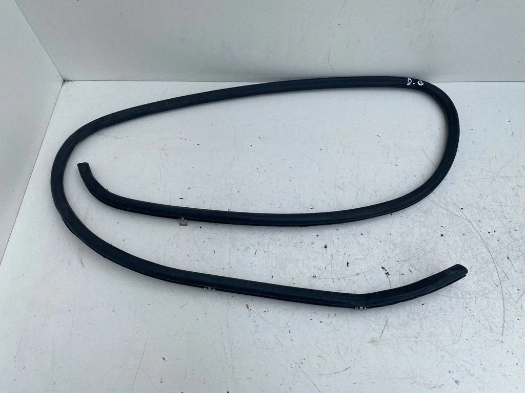 Rear door rubber seal (on body) – Lexus IS 220D-250-350 (2006-2013)