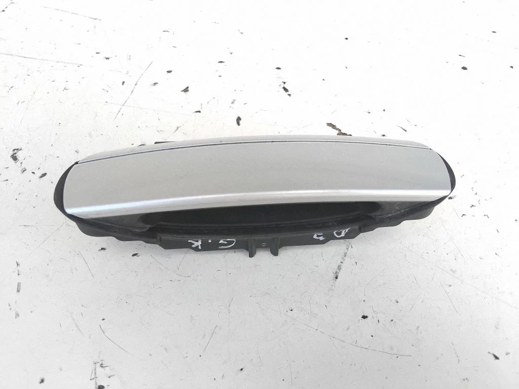 Tagaukse välimine käepide 4B0839885