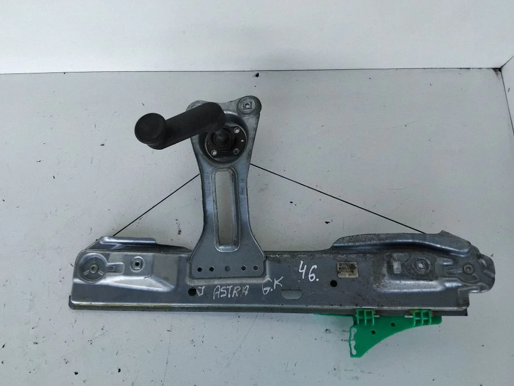 Aizmugurējā loga mehāniskais pacēlāja mehānisms LH915353102