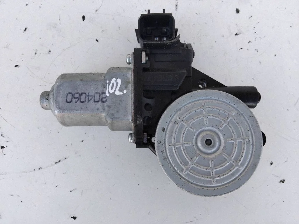 Rear door window regulator motor 827310V01B