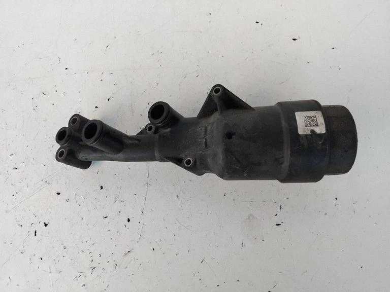 Oil filter mounting bracket – Mercedes-Benz Sprinter W906 (2006-2018)