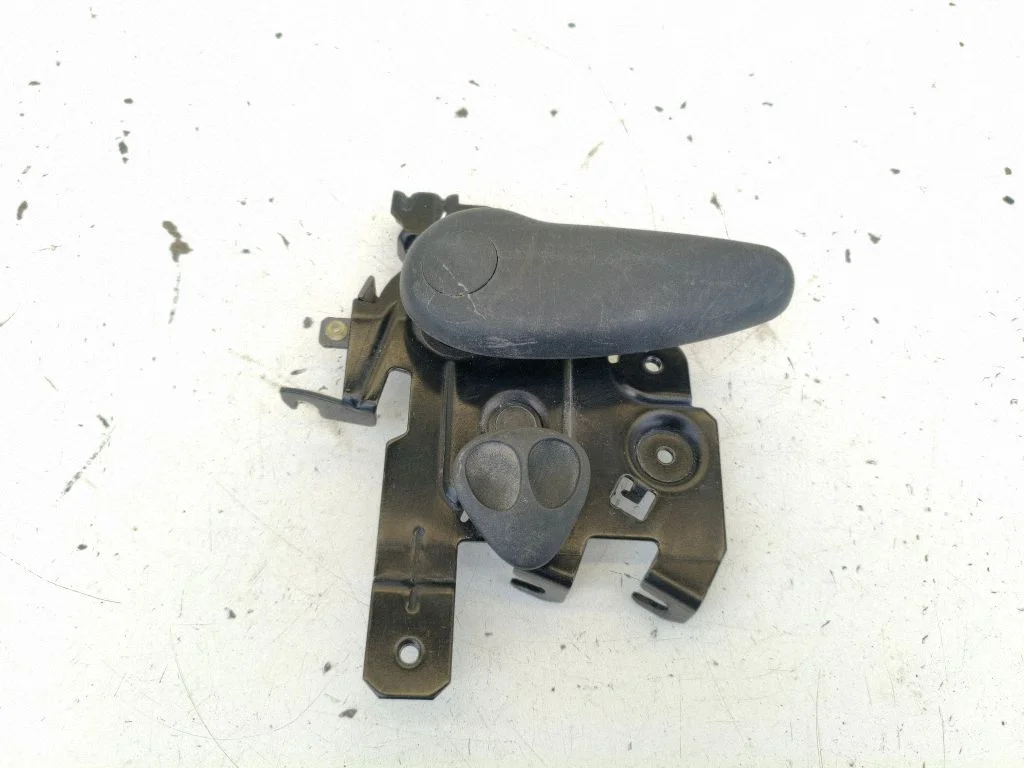 Sliding door interior handle – Renault Trafic II (X83) (2001-2014)