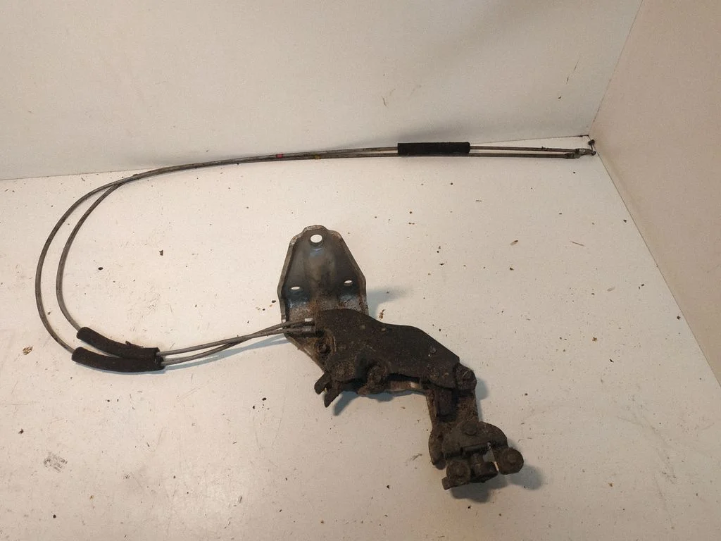 Sliding door lock
