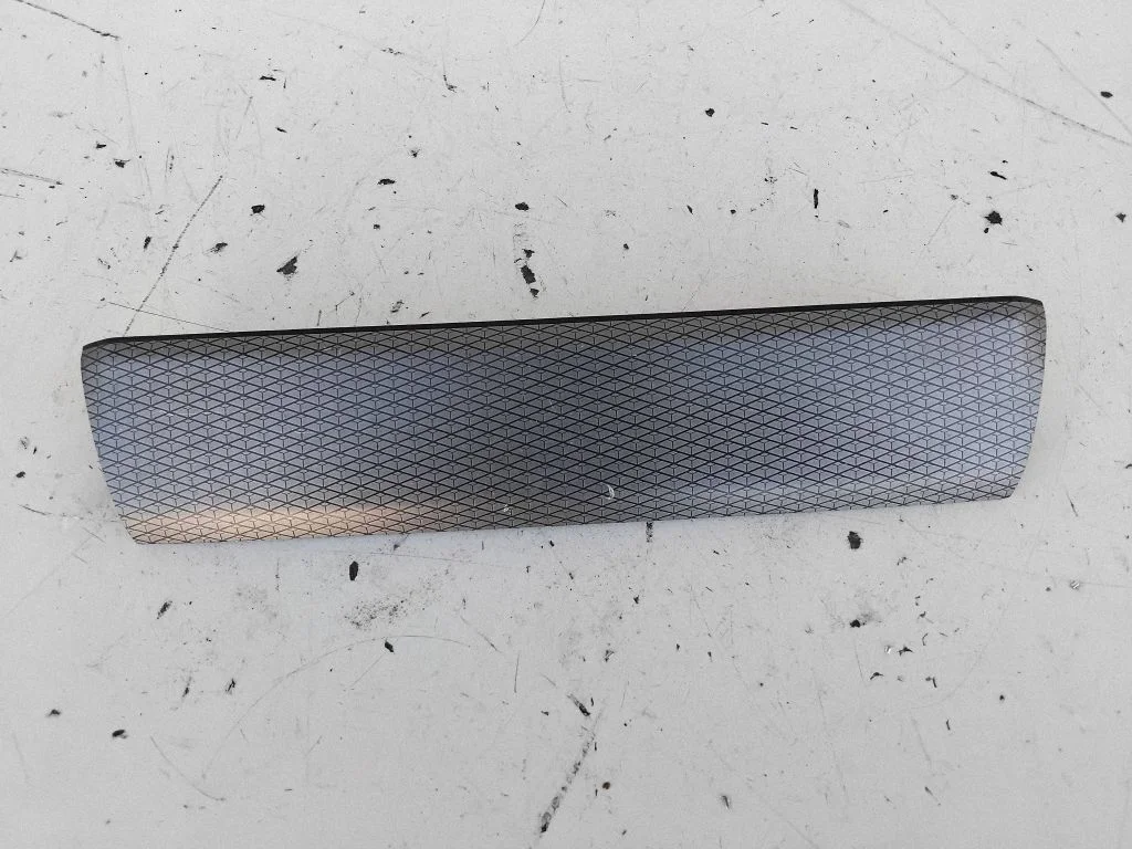 Dashboard glove box trim