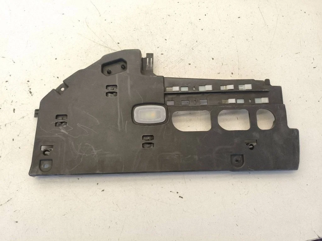 Dashboard lower bottom trim panel – Mercedes-Benz EQB (2021-)