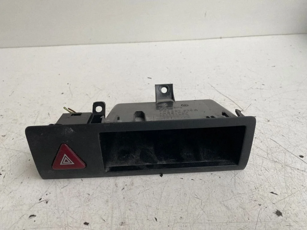 Dashboard storage box/compartment – Volkswagen Transporter - Caravelle T5 (2003-2015)