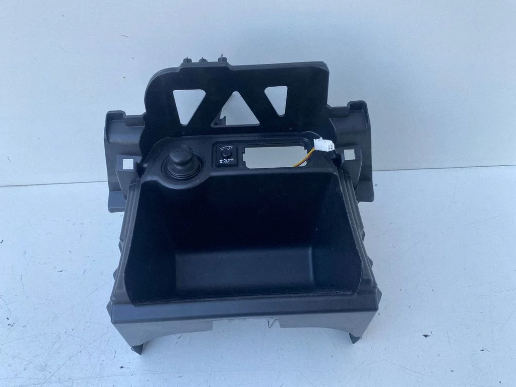 Glove box central console – Mitsubishi Outlander (2013-2021)