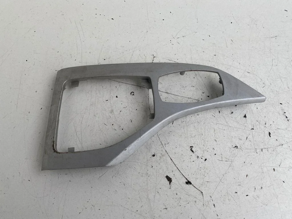 Center console decorative trim – BMW X1 E84 (2009-2015)