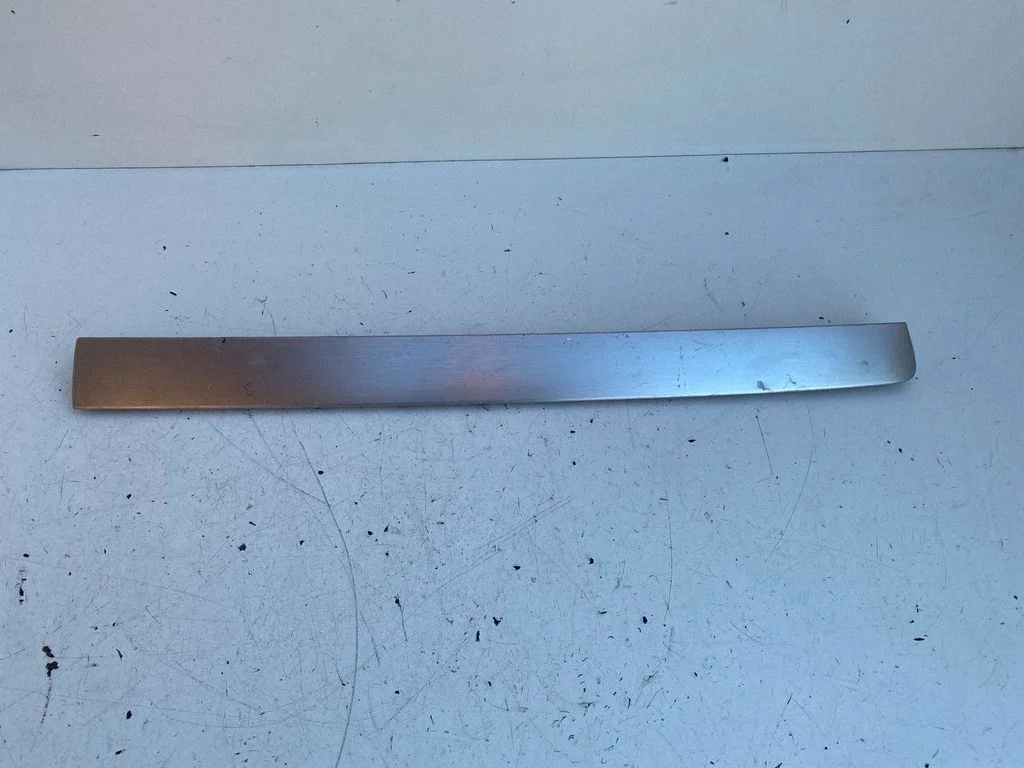 Dekoratīvā apdare 3AB857212L