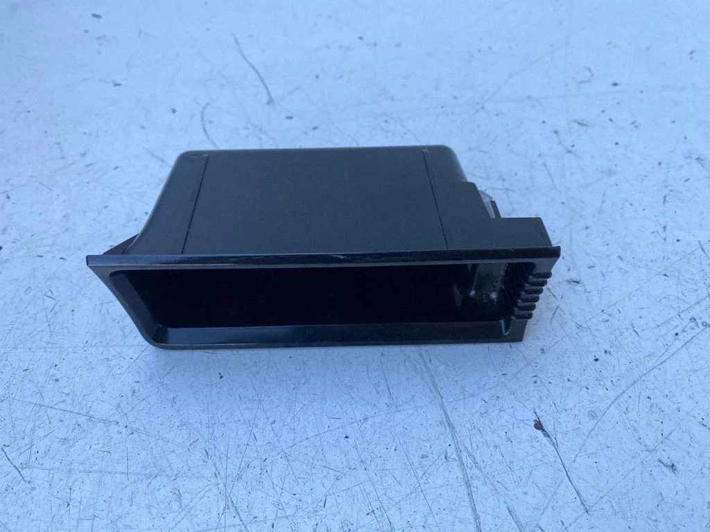 Ashtray (front) 3C0863077