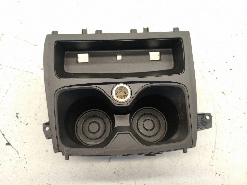Cup holder front 9207320