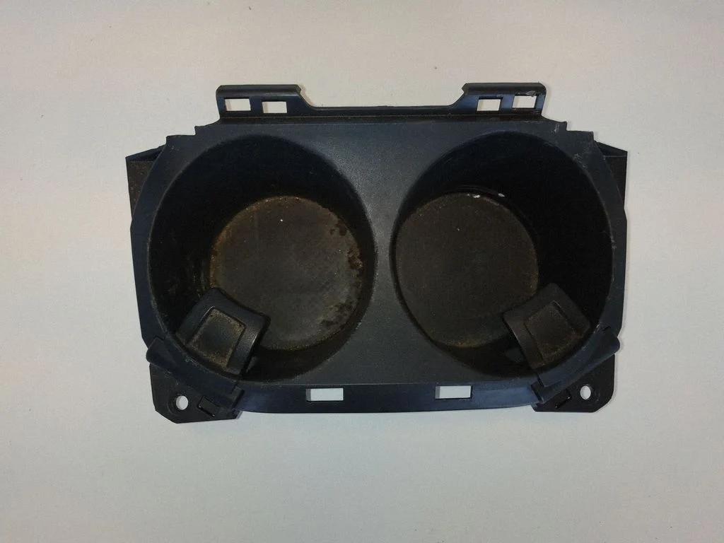 Cup holder front 5562542020