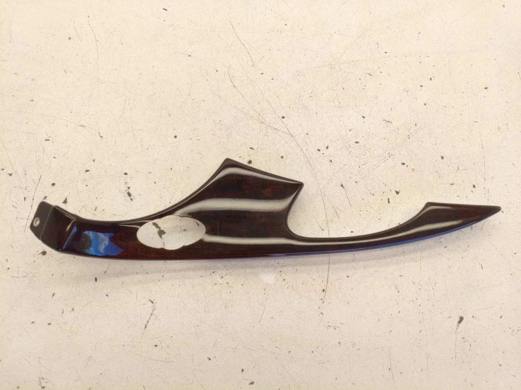 Front door trim bar – Mercedes-Benz E-Class W211 (2002-2009)