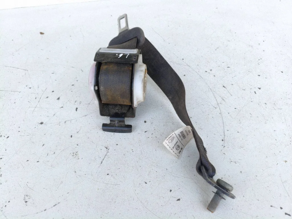 Rear seatbelt 13288436