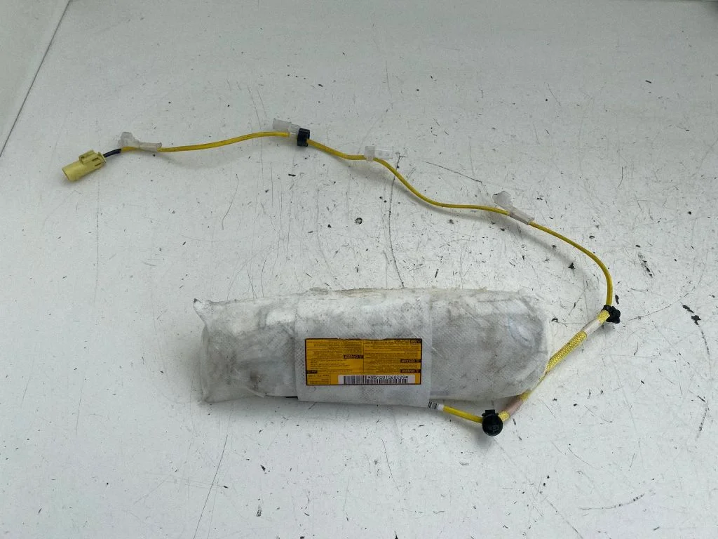 Seat airbag – front right