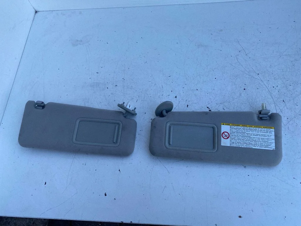 Sun visor