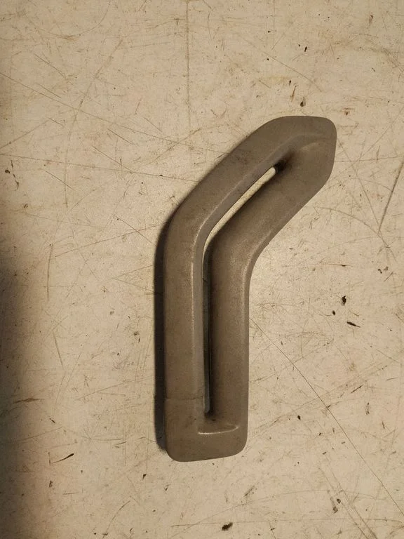 Seat belt trim – Volvo V50 (2004-2007)