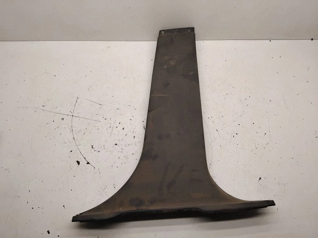 (B) pillar trim (bottom) – Ford Focus (2018-)