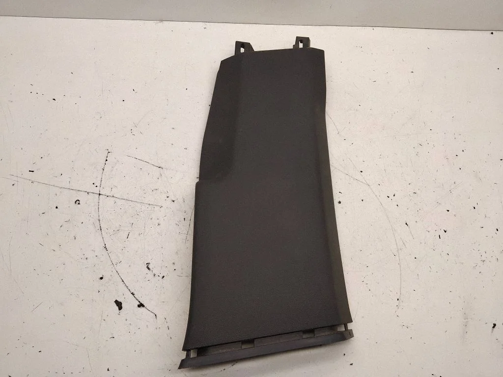 (B) pillar trim (bottom) 3G0867292B