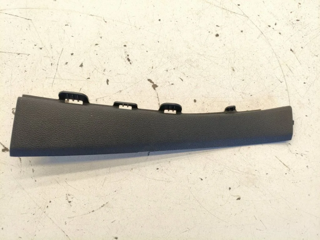 (A) pillar trim – Audi Q7 4M (2015-)