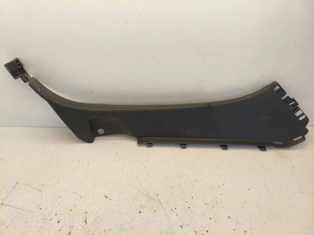 (C) pillar trim 9677752677