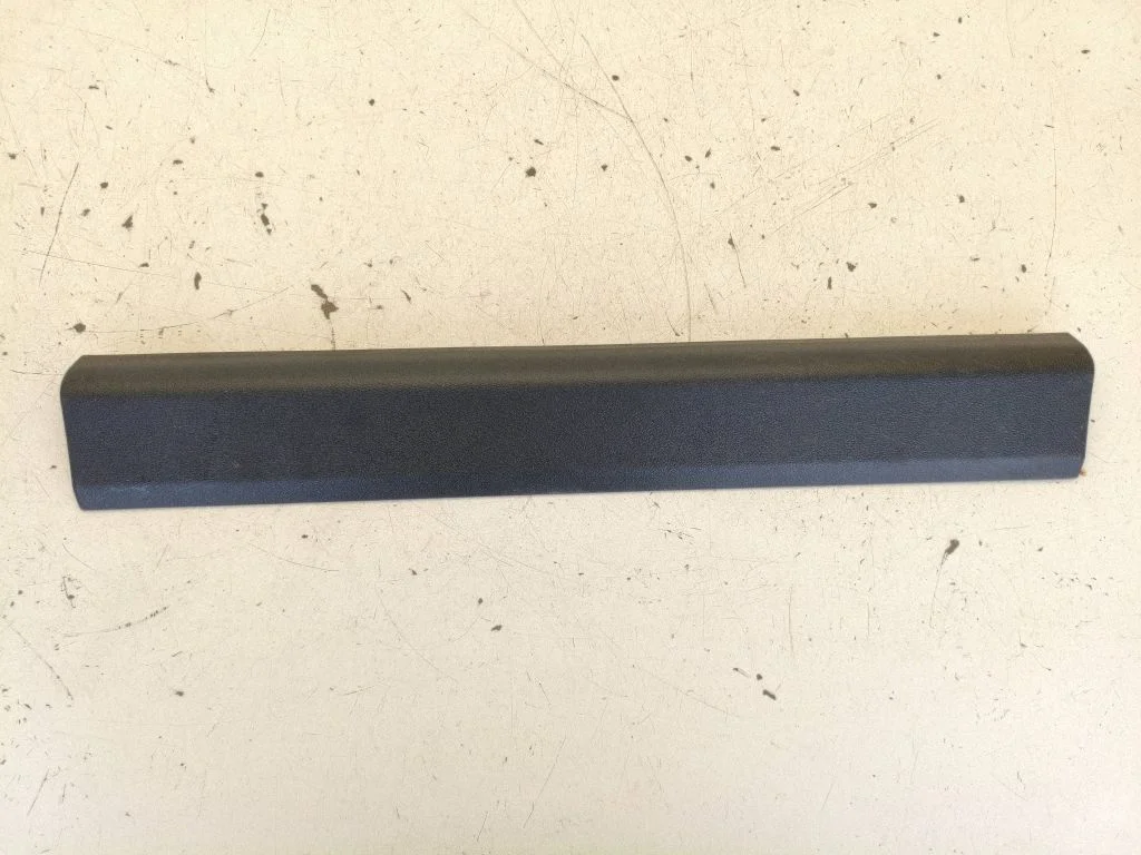 Front sill trim cover 51477375729