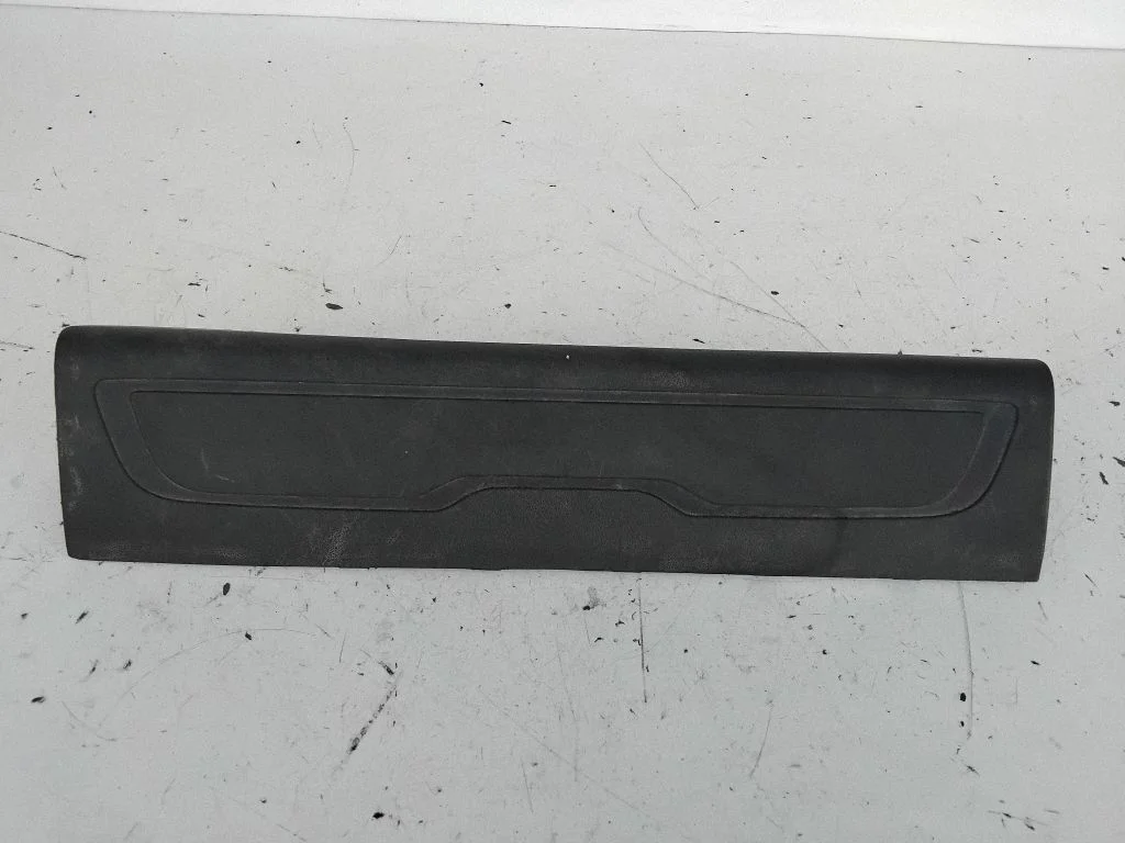 Rear sill trim cover 9677731677