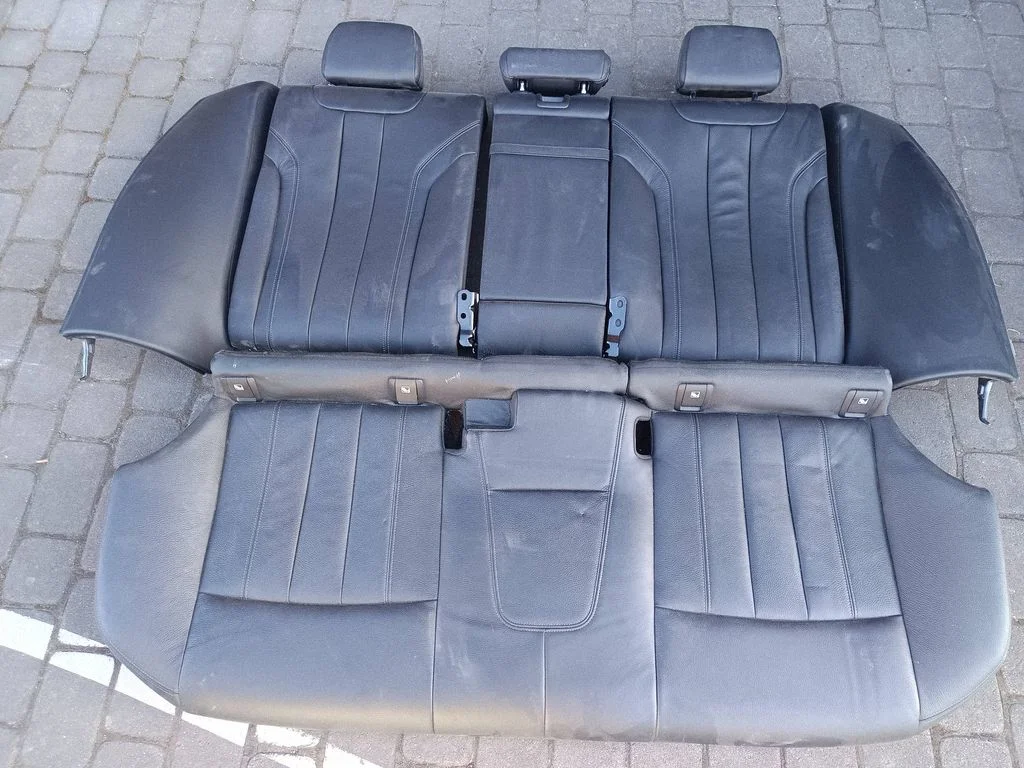 Rear seat 366046923