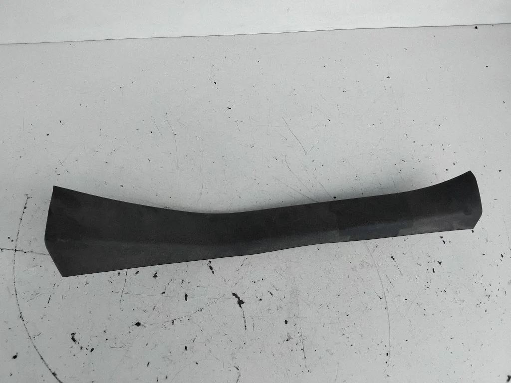 Rear sill trim cover 769B73NL0A