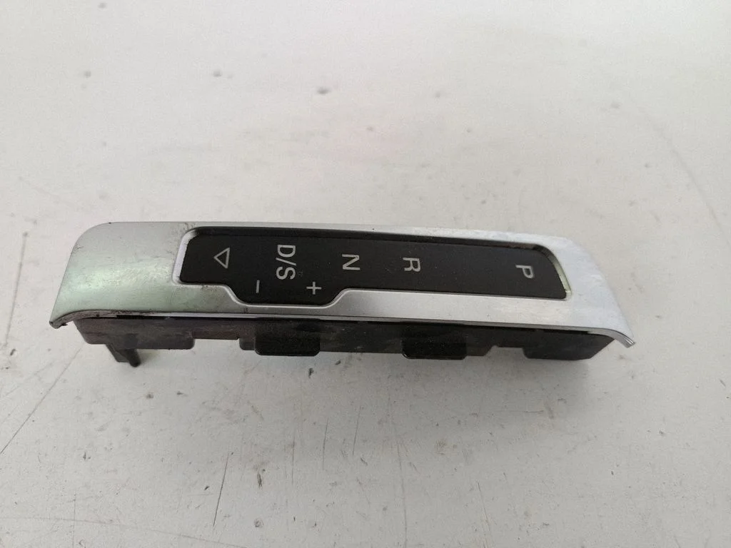 Gear shift selector indicator 8R17134633Q7