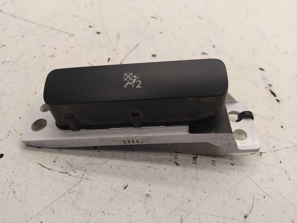 Other switches/knobs/shifts
