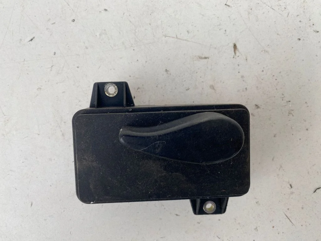 Seat control switch 8L0959765
