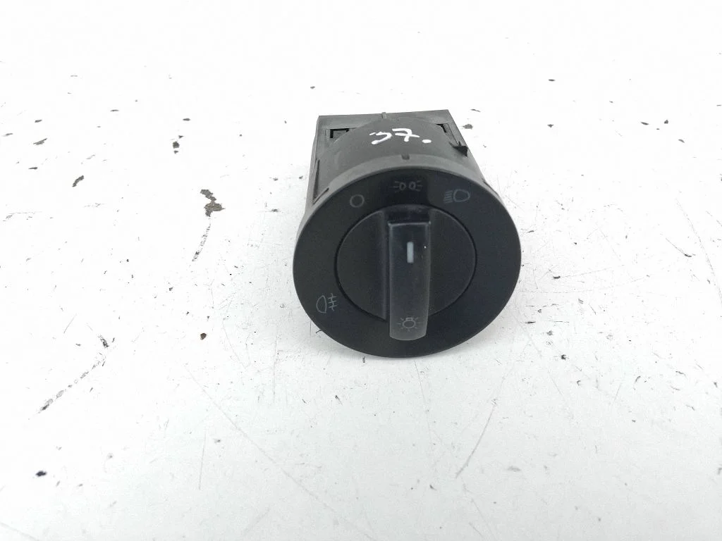 Light switch – Volkswagen Transporter - Caravelle T5 (2003-2015)