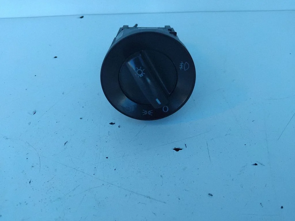 Light switch – Volkswagen Transporter - Caravelle T5 (2003-2015)
