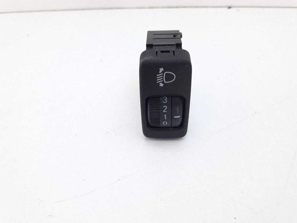 Headlight level height control switch