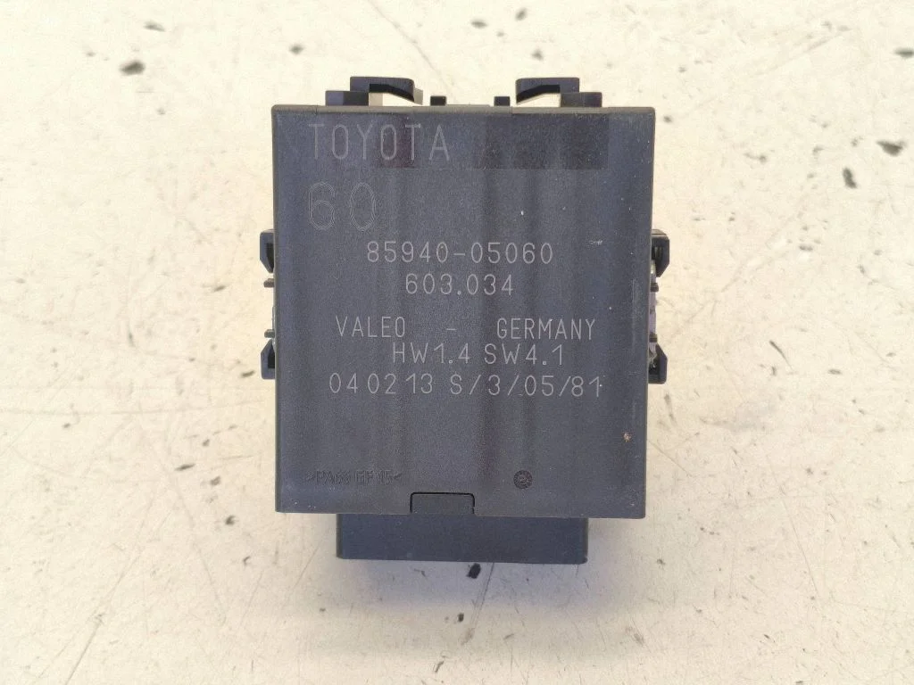 Logu tīrītāju relejs 8594005060